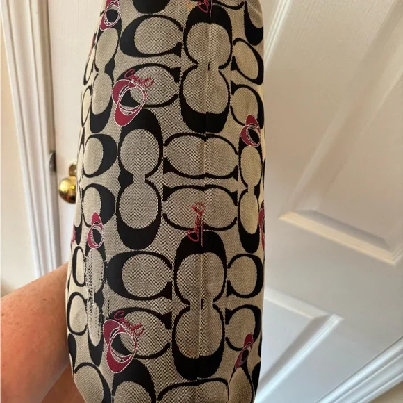 Coach Poppy G1120-18711 Signature Hearts Metallic Silver/Red  Glam Tote GUC - Picture 8 of 15